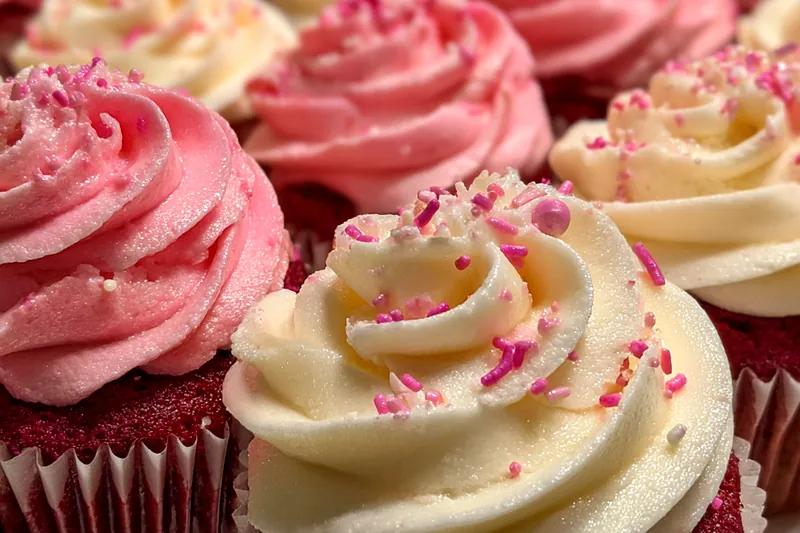 Cooking process for Pink Velvet Cupcakes Delight